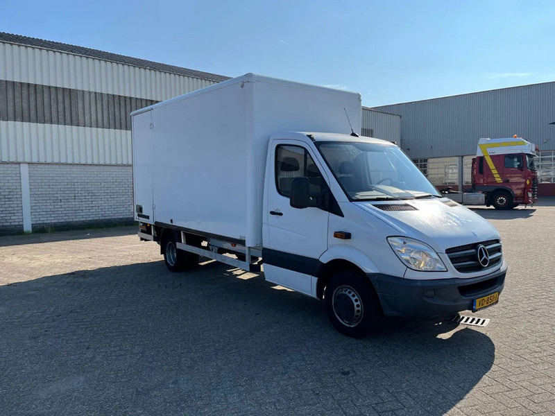 Mercedes-Benz Sprinter 513 2.2 CDI - Лекотоварен автомобил фургон, Бус с двойна кабина: снимка 5 Mercedes-Benz Sprinter 513 2.2 CDI - Лекотоварен автомобил фургон, Бус с двойна кабина: снимка 5