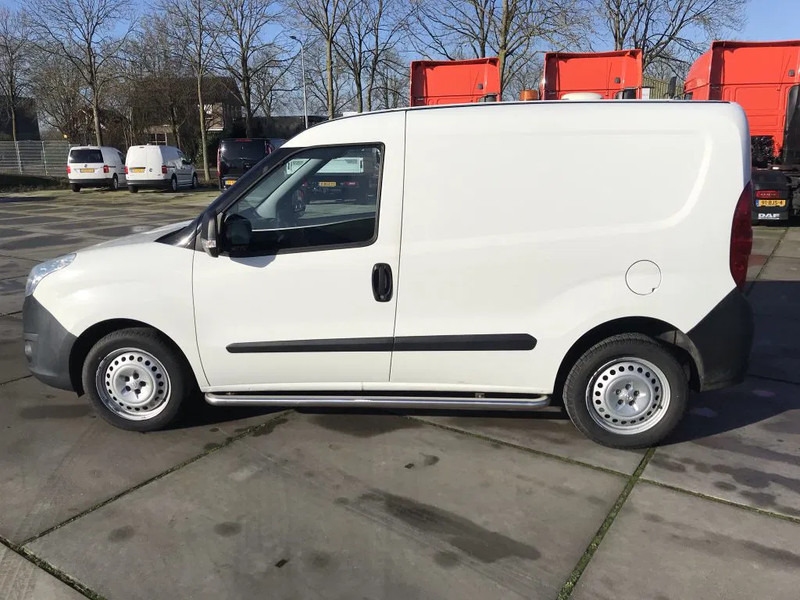 Opel Combo 1.6 CDTI - Товарен бус: снимка 4 Opel Combo 1.6 CDTI - Товарен бус: снимка 4