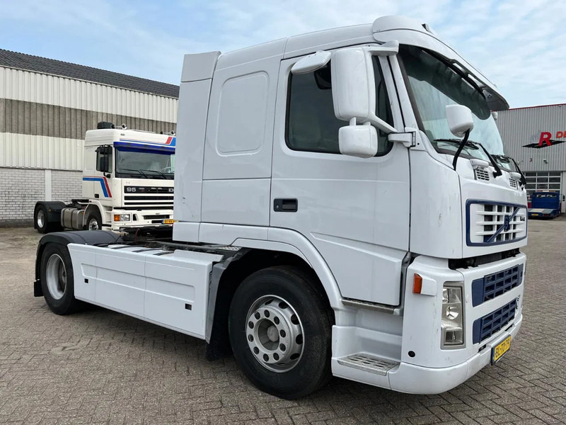Volvo FM 9 MOTOR DEFECT (motor start wel maar kan niet rijden) - Влекач: снимка 5 Volvo FM 9 MOTOR DEFECT (motor start wel maar kan niet rijden) - Влекач: снимка 5