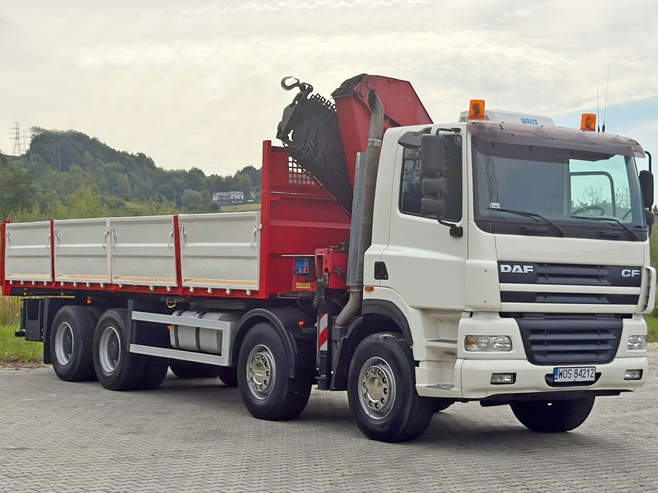 DAF CF 85.380 * HMF 2823 K6 (B3) + FUNK * 8x4 * TOP - Камион с кран: снимка 4 DAF CF 85.380 * HMF 2823 K6 (B3) + FUNK * 8x4 * TOP - Камион с кран: снимка 4