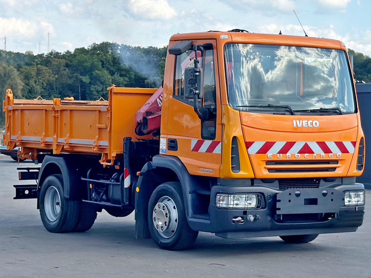 Iveco EUROCARGO 120E18 * HMF 403 K1 * TOPZUSTAND - Камион с кран, Самосвал камион: снимка 3 Iveco EUROCARGO 120E18 * HMF 403 K1 * TOPZUSTAND - Камион с кран, Самосвал камион: снимка 3