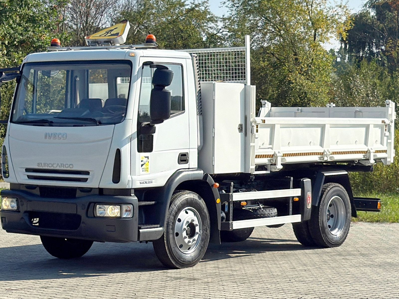Iveco EUROCARGO 140E22* KIPPER 5,00 m* TOPZUSTAND - Самосвал камион: снимка 5 Iveco EUROCARGO 140E22* KIPPER 5,00 m* TOPZUSTAND - Самосвал камион: снимка 5