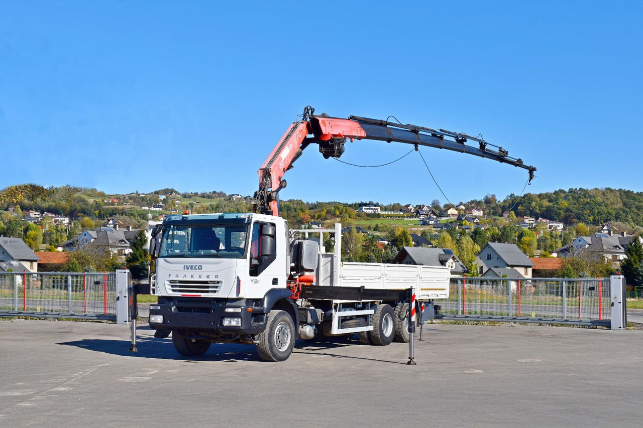 Iveco TRAKKER 410* FASSI F330D.28 + FUNK/ 6x4 - Камион с кран: снимка 2 Iveco TRAKKER 410* FASSI F330D.28 + FUNK/ 6x4 - Камион с кран: снимка 2