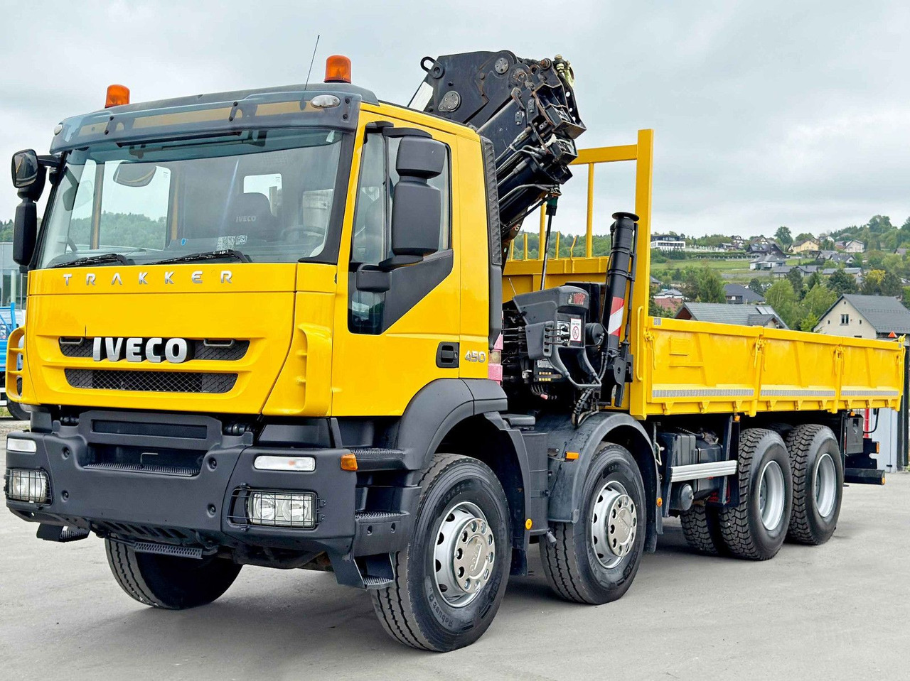 Iveco TRAKKER 450* HIAB 377 EP-4 HIPRO/FUNK/ 8x4 - Камион с кран: снимка 3 Iveco TRAKKER 450* HIAB 377 EP-4 HIPRO/FUNK/ 8x4 - Камион с кран: снимка 3