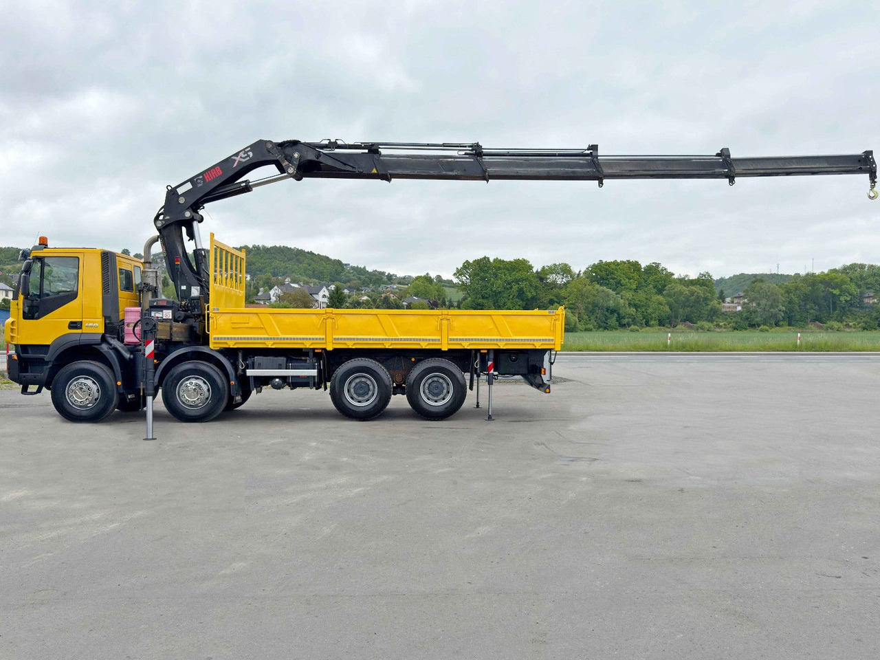Iveco TRAKKER 450* HIAB 377 EP-4 HIPRO/FUNK/ 8x4 - Камион с кран: снимка 5 Iveco TRAKKER 450* HIAB 377 EP-4 HIPRO/FUNK/ 8x4 - Камион с кран: снимка 5
