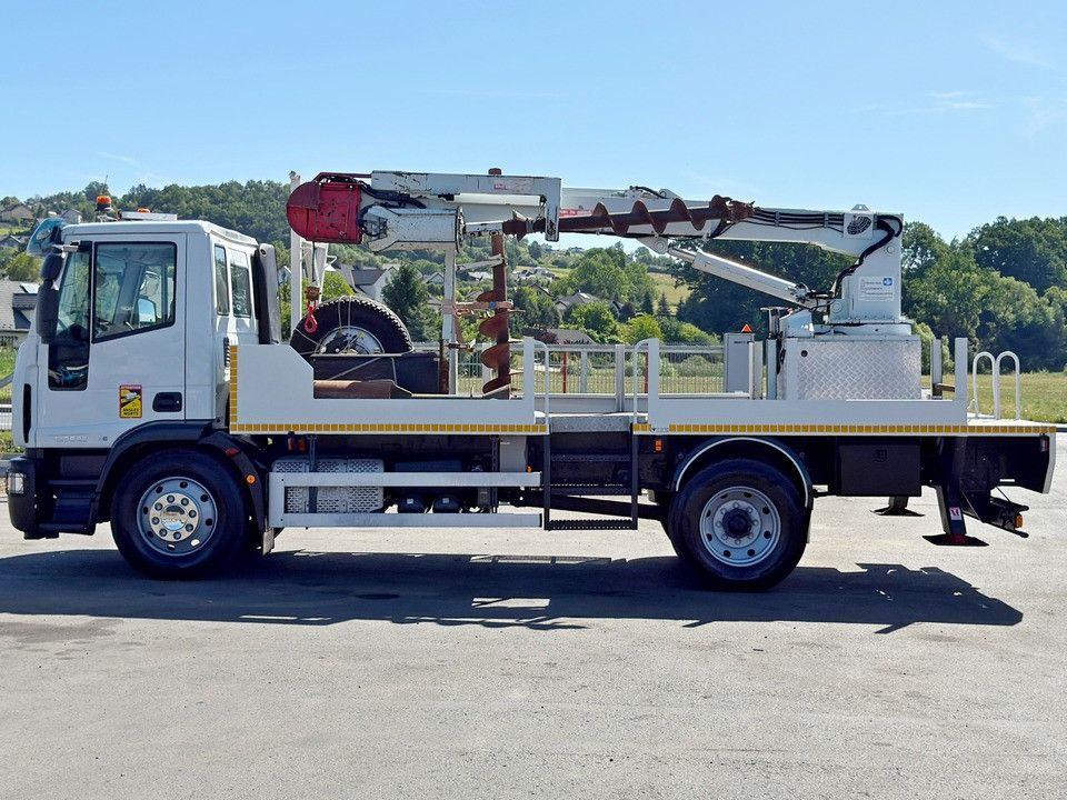 Камион, Камион с кран Iveco Eurocargo 120E22 * Bohrgerät auf LKW + FUNK *TOP: снимка 6