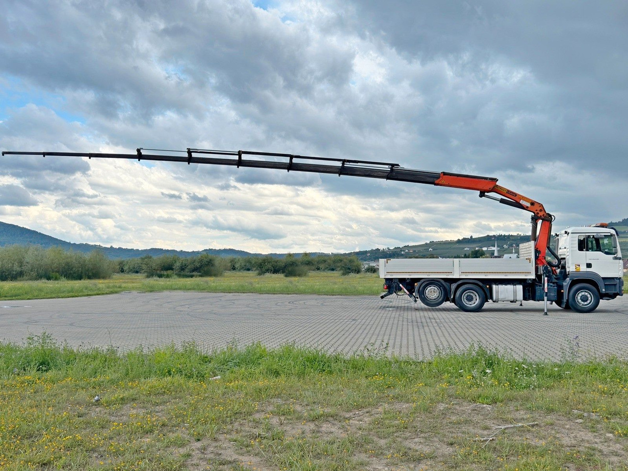 MAN TGA 26.430 Pritsche 5,50m + KRAN+ FUNK/6-4H2 MAN TGA 26.430 * PK 23002 + FUNK/6-4H2 - Камион с кран: снимка 5 MAN TGA 26.430 Pritsche 5,50m + KRAN+ FUNK/6-4H2 MAN TGA 26.430 * PK 23002 + FUNK/6-4H2 - Камион с кран: снимка 5