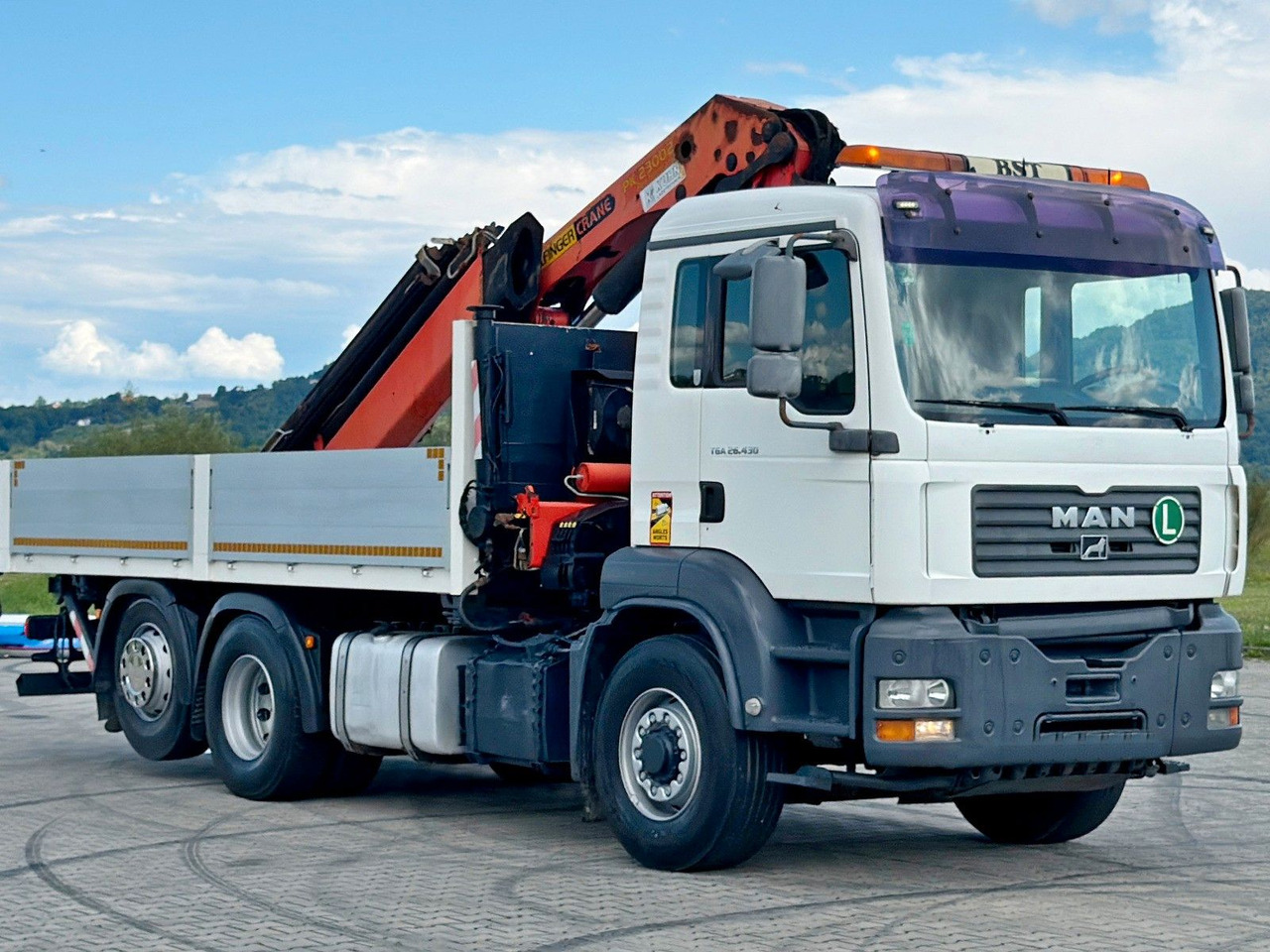 MAN TGA 26.430 Pritsche 5,50m + KRAN+ FUNK/6-4H2 MAN TGA 26.430 * PK 23002 + FUNK/6-4H2 - Камион с кран: снимка 3 MAN TGA 26.430 Pritsche 5,50m + KRAN+ FUNK/6-4H2 MAN TGA 26.430 * PK 23002 + FUNK/6-4H2 - Камион с кран: снимка 3