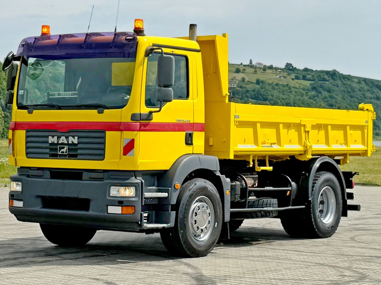 MAN TGM 15.240 * KIPPER 4,30 m + BORDMATIC - Самосвал камион, Камион с кран: снимка 5 MAN TGM 15.240 * KIPPER 4,30 m + BORDMATIC - Самосвал камион, Камион с кран: снимка 5