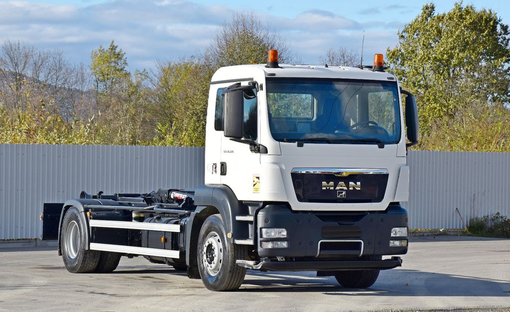 MAN TGS 18.320 Abrollkipper * Top Zustand! MAN TGS 18.320 Abrollkipper * Top Zustand! - Мултилифт с кука камион: снимка 2 MAN TGS 18.320 Abrollkipper * Top Zustand! MAN TGS 18.320 Abrollkipper * Top Zustand! - Мултилифт с кука камион: снимка 2