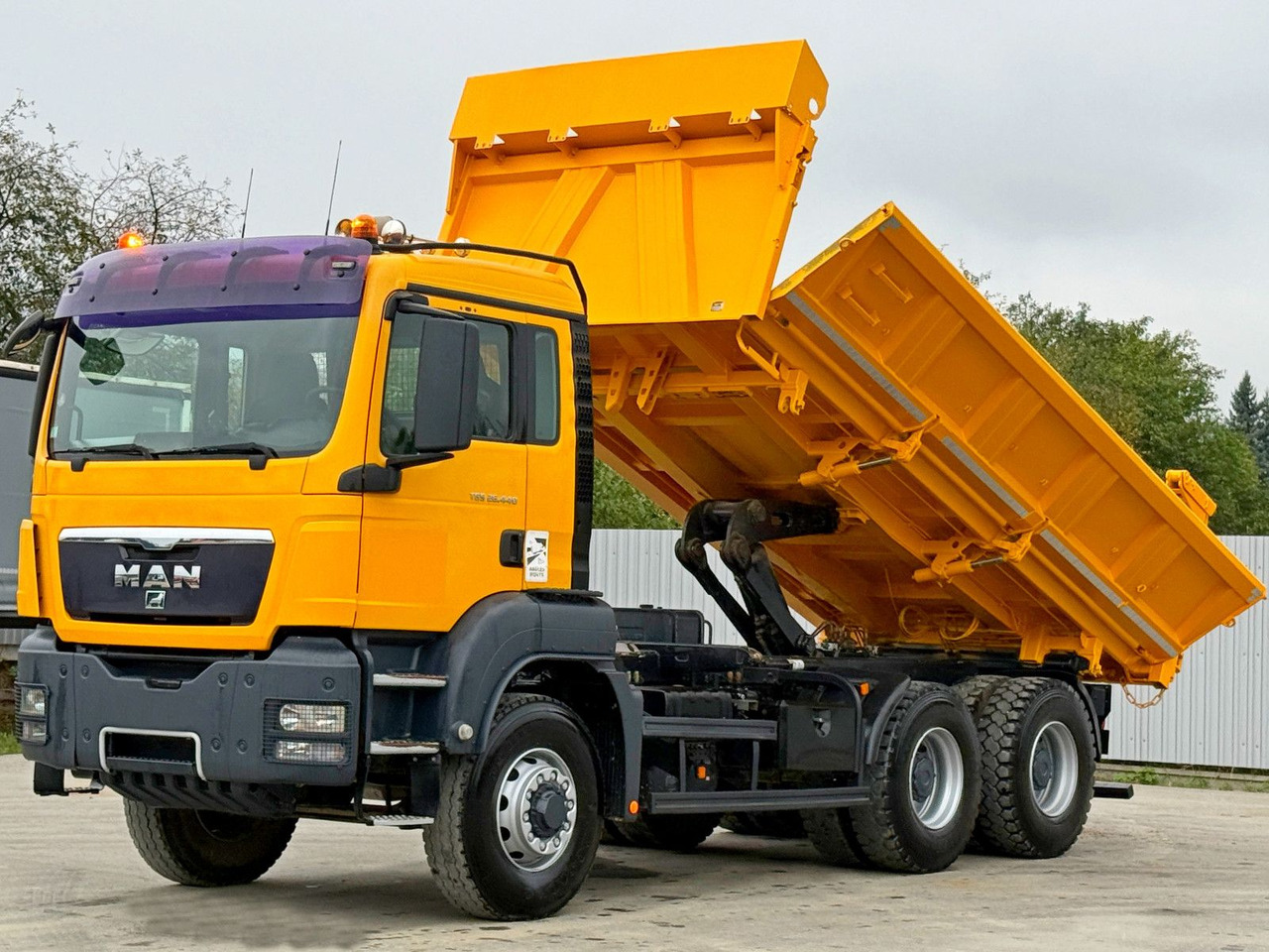 MAN TGS 26.440 * Kipper 5,20m+BORDMATIC * 6x6 * TOP - Самосвал камион, Камион с кран: снимка 3 MAN TGS 26.440 * Kipper 5,20m+BORDMATIC * 6x6 * TOP - Самосвал камион, Камион с кран: снимка 3