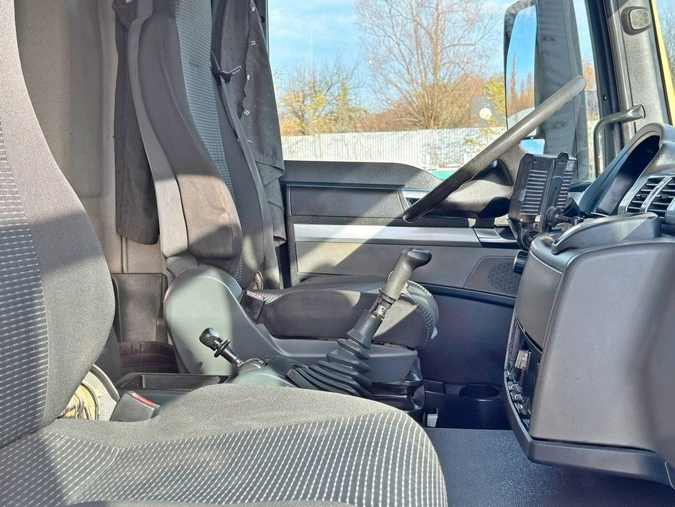 Камион с кран MAN TGS 28.440 Pritsche 6,55* PALFINGER PK 4502: снимка 11 Камион с кран MAN TGS 28.440 Pritsche 6,55* PALFINGER PK 4502: снимка 11