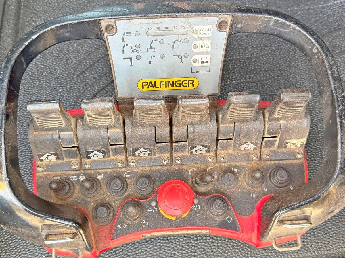 Камион с кран MAN TGS 28.440 Pritsche 6,55* PALFINGER PK 4502: снимка 13 Камион с кран MAN TGS 28.440 Pritsche 6,55* PALFINGER PK 4502: снимка 13