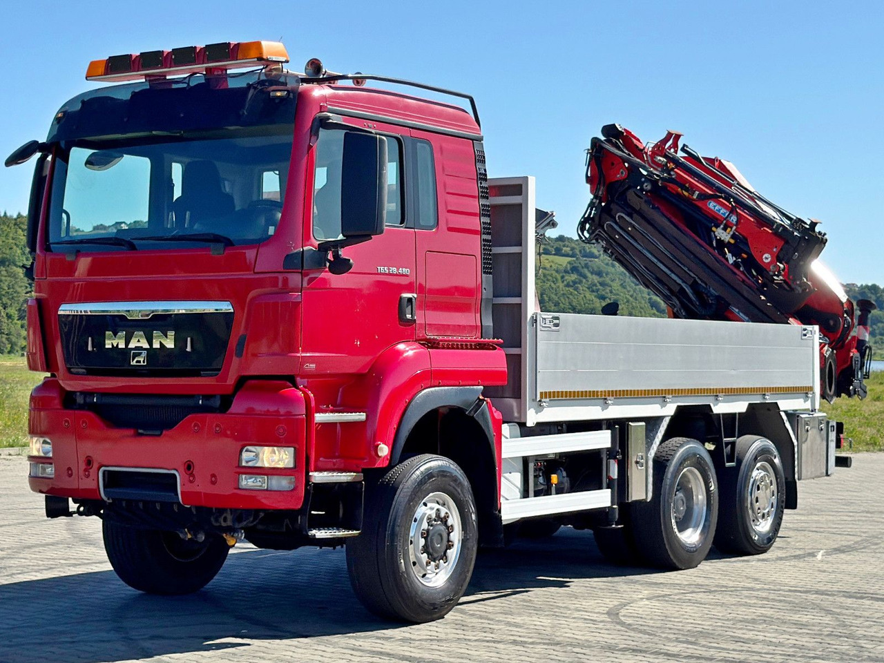 MAN TGS 28.480 * EFFER 255/5S + JIB 3S + FUNK * TOP - Камион с кран: снимка 4 MAN TGS 28.480 * EFFER 255/5S + JIB 3S + FUNK * TOP - Камион с кран: снимка 4