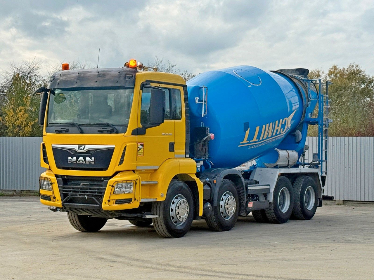MAN TGS 32.420 * BETONMISCHER / 8x4 - Бетоновоз: снимка 2 MAN TGS 32.420 * BETONMISCHER / 8x4 - Бетоновоз: снимка 2