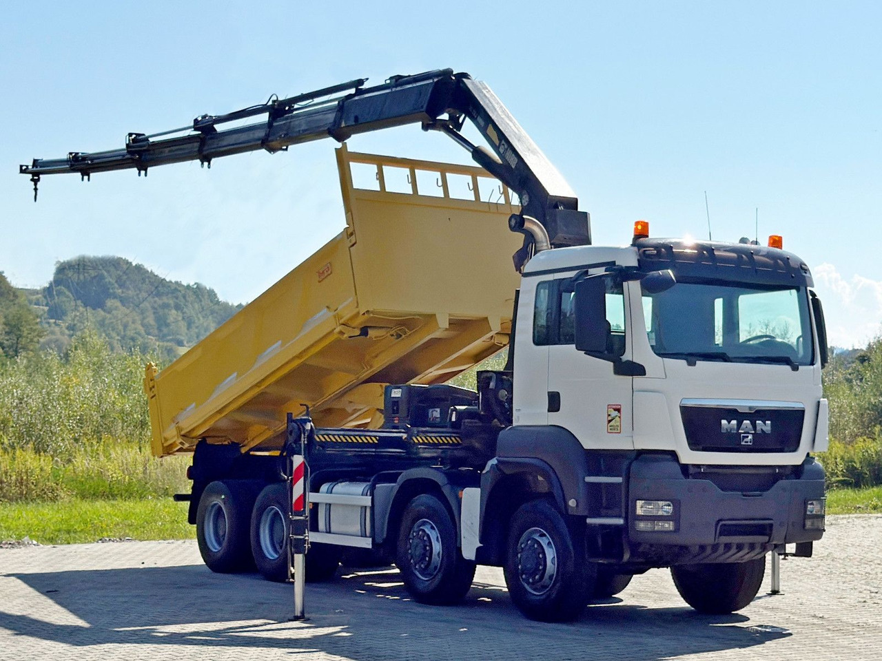 MAN TGS 32.510 * HIAB 288 EP - 5HIDUO/ FUNK * 8x8 - Самосвал камион, Камион с кран: снимка 2 MAN TGS 32.510 * HIAB 288 EP - 5HIDUO/ FUNK * 8x8 - Самосвал камион, Камион с кран: снимка 2