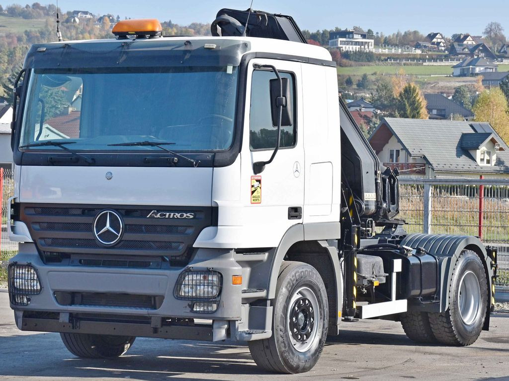 Mercedes-Benz ACTROS 1844 * Sattelzugmaschine *HIAB 330-5/FUNK Mercedes-Benz ACTROS 1844 * Sattelzugmaschine *HIAB 330-5/FUNK - Камион с кран, Влекач: снимка 4 Mercedes-Benz ACTROS 1844 * Sattelzugmaschine *HIAB 330-5/FUNK Mercedes-Benz ACTROS 1844 * Sattelzugmaschine *HIAB 330-5/FUNK - Камион с кран, Влекач: снимка 4