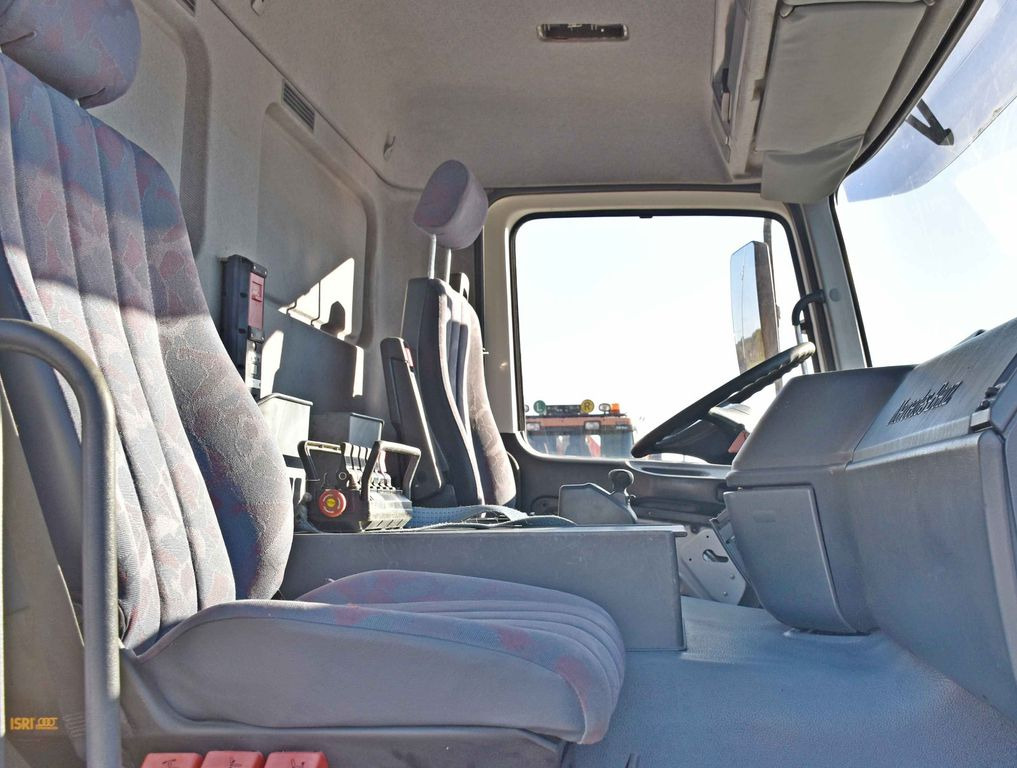 Лизинг на Mercedes-Benz ACTROS 2635 Pritsche 6,40m + HIAB 400 E-5 + FUNK  Mercedes-Benz ACTROS 2635 Pritsche 6,40m + HIAB 400 E-5 + FUNK: снимка 11