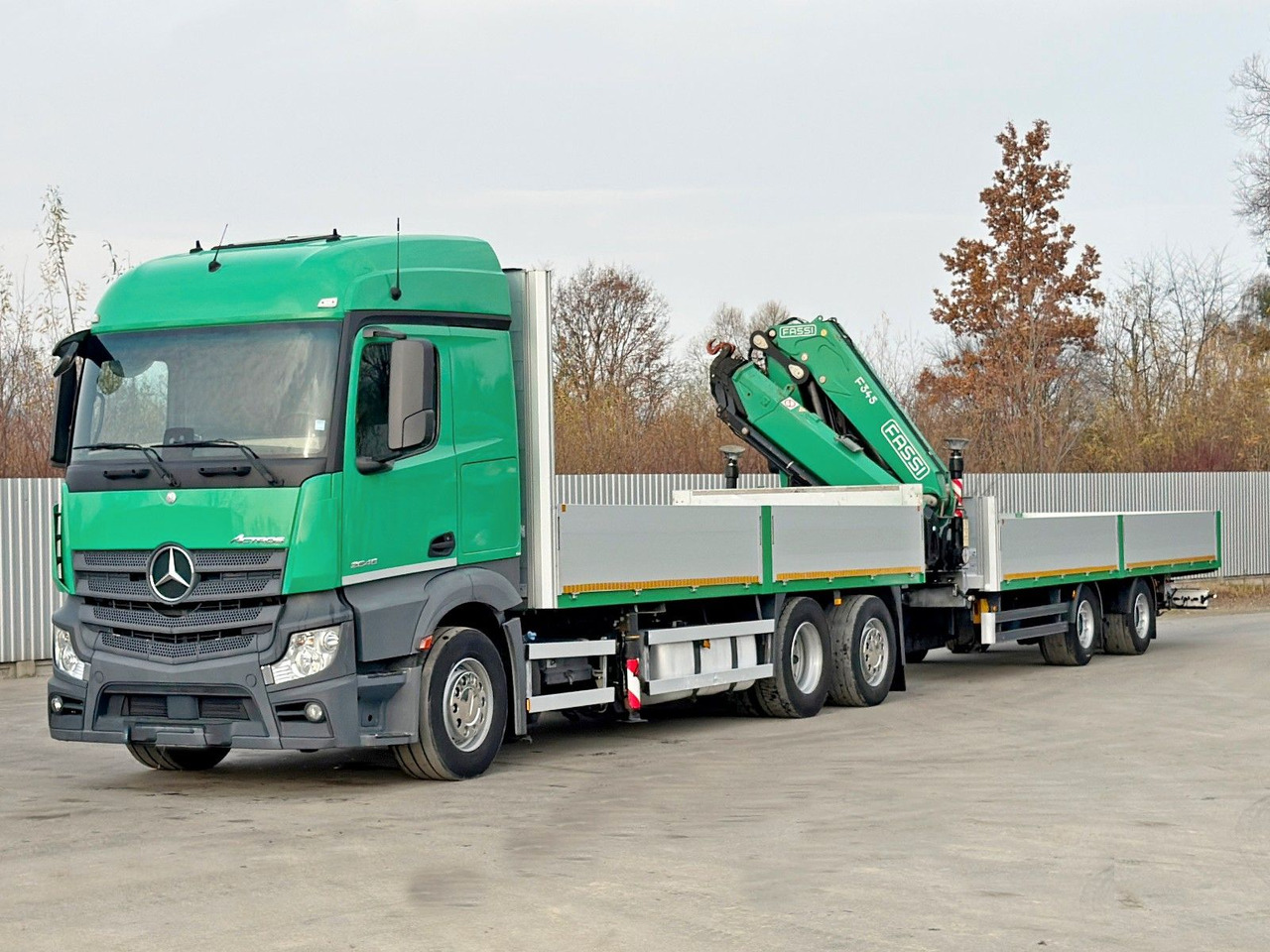 Mercedes-Benz ACTROS 264 * FASSI F 345.24 + FUNK + Anhänger - Камион с кран: снимка 4 Mercedes-Benz ACTROS 264 * FASSI F 345.24 + FUNK + Anhänger - Камион с кран: снимка 4