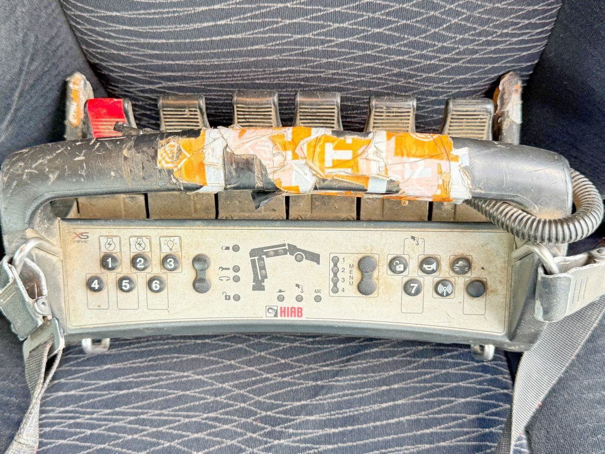 Камион с кран Mercedes-Benz AROCS 2636 * HIAB 211 E-6 HIDUO/FUNK *6x4: снимка 13 Камион с кран Mercedes-Benz AROCS 2636 * HIAB 211 E-6 HIDUO/FUNK *6x4: снимка 13