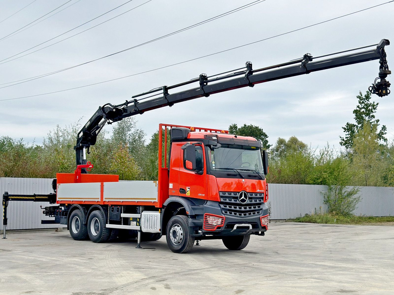 Mercedes-Benz AROCS 2643 *HIAB X-HIDUO 188 ES-5/FUNK * 6x4 - Камион с кран: снимка 2 Mercedes-Benz AROCS 2643 *HIAB X-HIDUO 188 ES-5/FUNK * 6x4 - Камион с кран: снимка 2