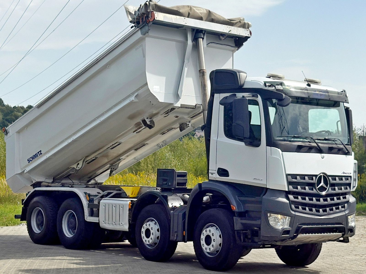 Mercedes-Benz AROCS 4142* KIPPER / 8x4 * TOPZUSTAND - Самосвал камион: снимка 3 Mercedes-Benz AROCS 4142* KIPPER / 8x4 * TOPZUSTAND - Самосвал камион: снимка 3