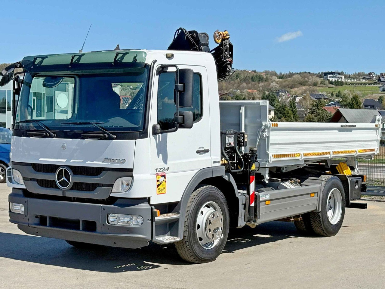 Mercedes-Benz ATEGO 1224 * KIPPER 4,00 m * HIAB 077 BS - 2 DUO - Камион с кран: снимка 5 Mercedes-Benz ATEGO 1224 * KIPPER 4,00 m * HIAB 077 BS - 2 DUO - Камион с кран: снимка 5