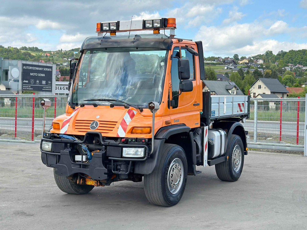 Mercedes-Benz UNIMOG 400 * KIPPER 2,40 * 4x4 * TOPZUSTAND - Самосвал камион: снимка 2 Mercedes-Benz UNIMOG 400 * KIPPER 2,40 * 4x4 * TOPZUSTAND - Самосвал камион: снимка 2