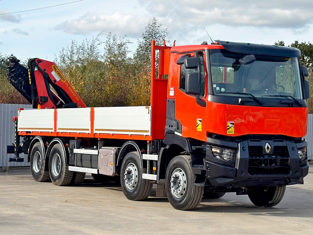 Renault C430 * PALFINGER PK 26002 - EH F + FUNK/ 8x4 - Камион с кран: снимка 4 Renault C430 * PALFINGER PK 26002 - EH F + FUNK/ 8x4 - Камион с кран: снимка 4