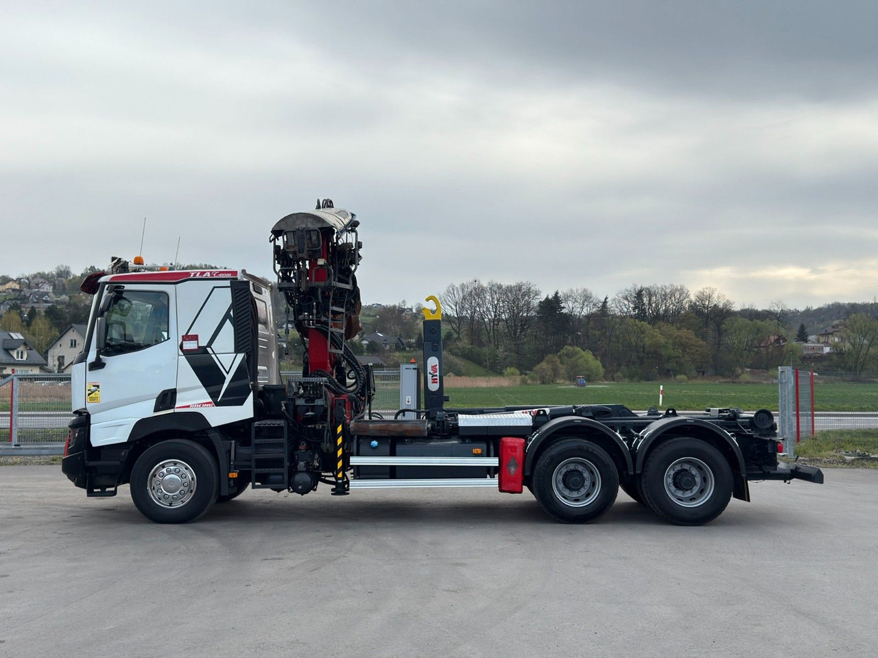 Мултилифт с кука камион, Камион с кран Renault C520 * ABROLLKIPPER 4,80 m * KESLA * 6x4!: снимка 7 Мултилифт с кука камион, Камион с кран Renault C520 * ABROLLKIPPER 4,80 m * KESLA * 6x4!: снимка 7