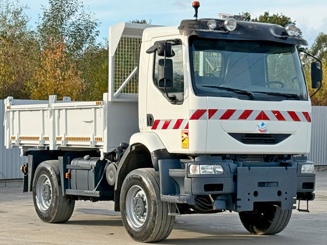Renault MIDLUM 210 DCI* KIPPER 3,60m * 4x4 - Самосвал камион: снимка 4 Renault MIDLUM 210 DCI* KIPPER 3,60m * 4x4 - Самосвал камион: снимка 4
