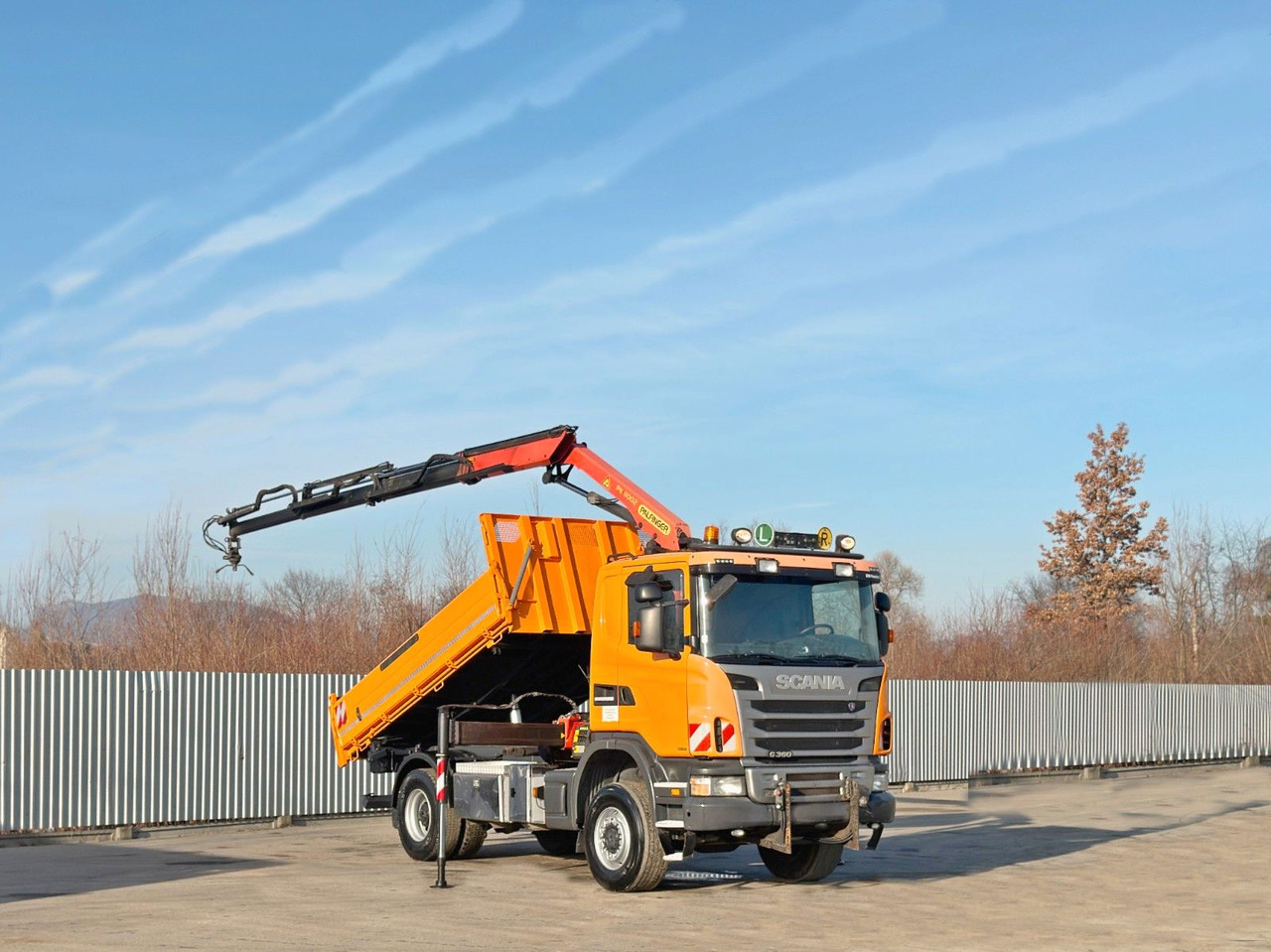 Scania G 360 * KIPPER 4,15m * PALFINGER PK 11002/ 4x4 - Камион с кран: снимка 2 Scania G 360 * KIPPER 4,15m * PALFINGER PK 11002/ 4x4 - Камион с кран: снимка 2