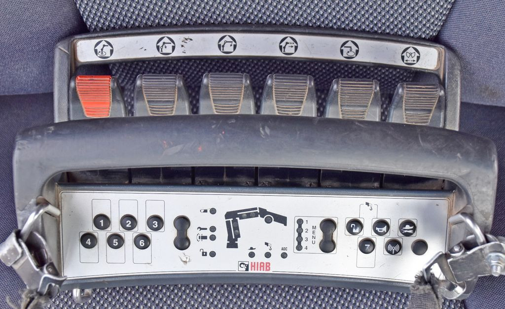 Камион пътна помощ Scania G 400 * Abschleppwagen 6,40m* KRAN + FUNK * TOP: снимка 11