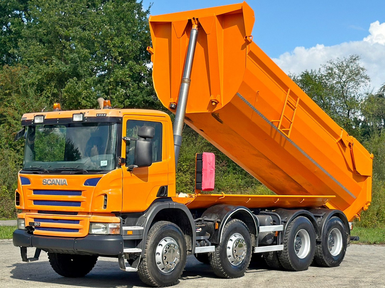 Scania P 380 Kipper * 8x4 * TOPZUSTAND - Самосвал камион: снимка 4 Scania P 380 Kipper * 8x4 * TOPZUSTAND - Самосвал камион: снимка 4