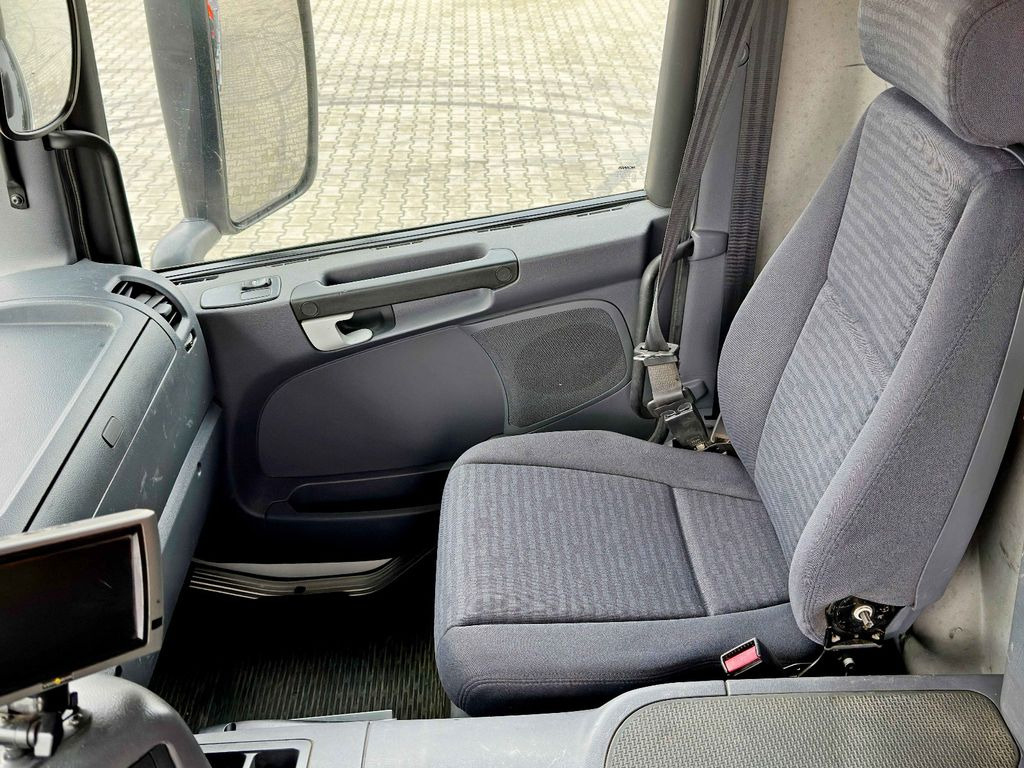 Камион с кран, Бордови камион Scania P 420* PLATFORM 6,80m * PK 29002+FUNK * TOP Scania P 420* PLATFORM 6,80m * PK 29002+FUNK * TOP: снимка 11 Камион с кран, Бордови камион Scania P 420* PLATFORM 6,80m * PK 29002+FUNK * TOP Scania P 420* PLATFORM 6,80m * PK 29002+FUNK * TOP: снимка 11