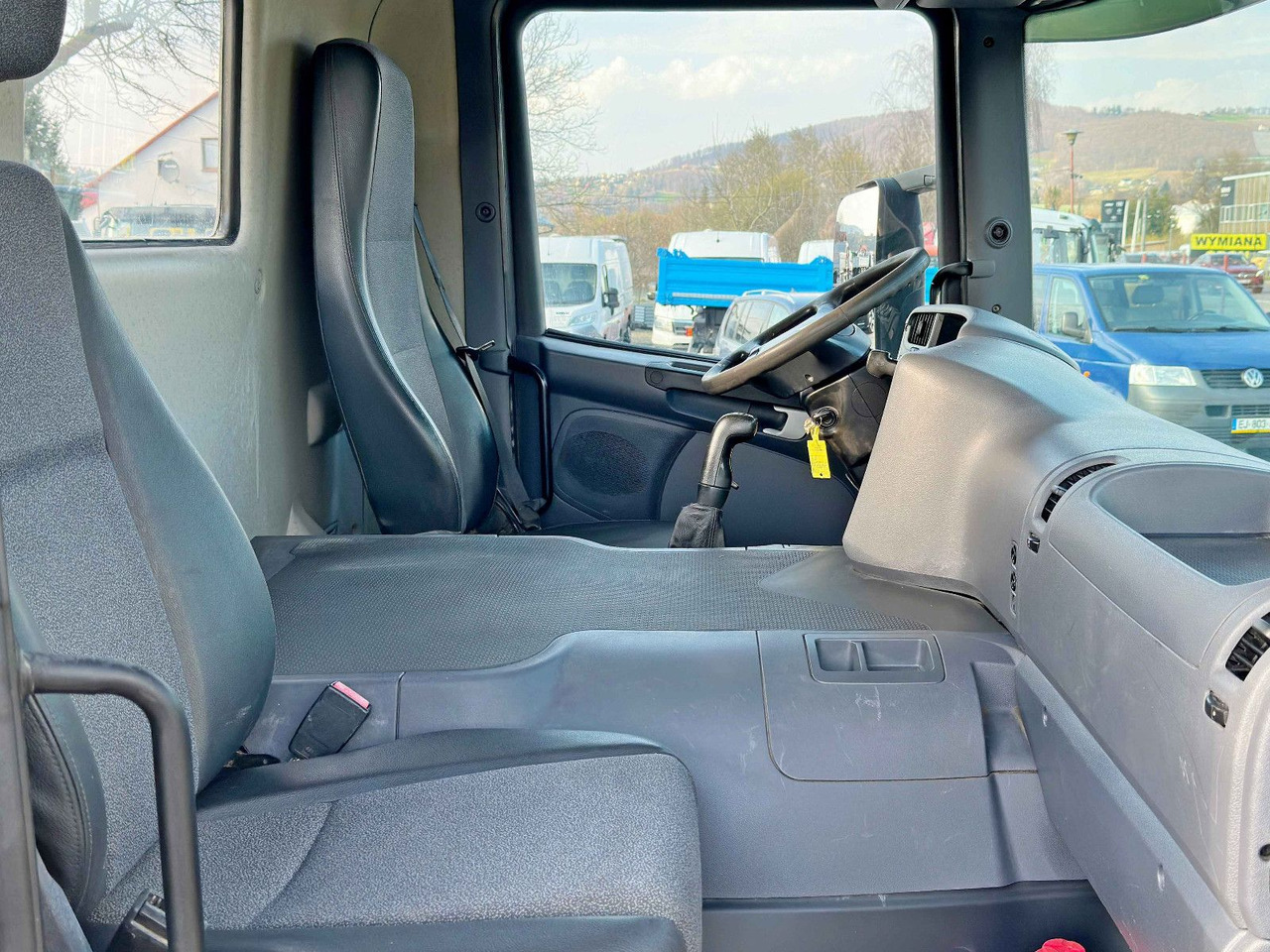 Камион пътна помощ Scania Premium 310 * ABSCHLEPPWAGEN 9,10 m * TOPZUSTAND: снимка 10