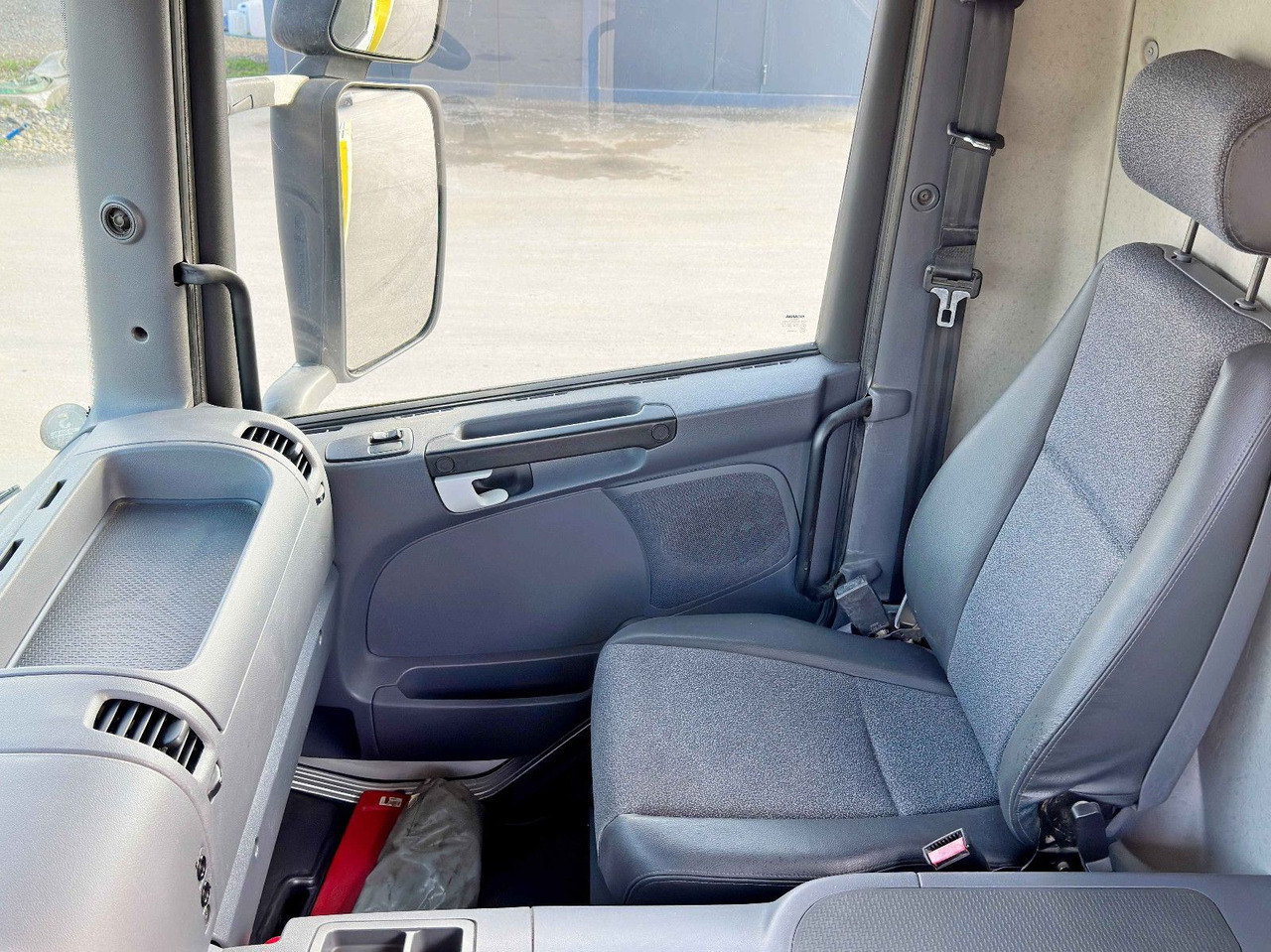 Камион пътна помощ Scania Premium 310 * ABSCHLEPPWAGEN 9,10 m * TOPZUSTAND: снимка 9