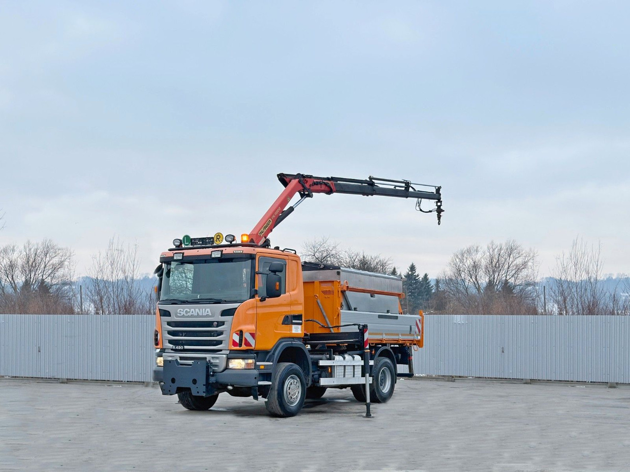 Scania R 420 * PK 11002/FUNK * sandblaste - Самосвал камион, Камион с кран: снимка 4 Scania R 420 * PK 11002/FUNK * sandblaste - Самосвал камион, Камион с кран: снимка 4