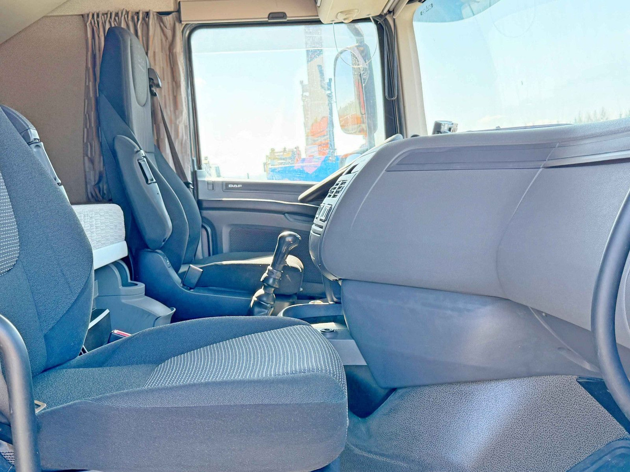 Влекач DAF XF 510 * Sattelzugmaschine  * PK 33002-EH G+FUNK: снимка 10