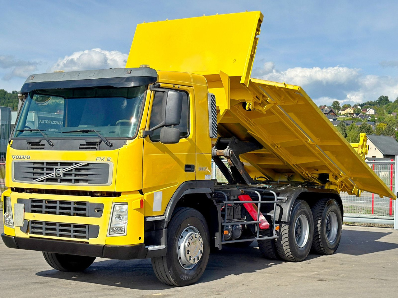 Volvo FM 370 Kipper 6,20 m + BORDMATIC / 8x4 Volvo FM 12 340 Kipper 5,05 m + BORDMATIC / 6x4 - Самосвал камион, Камион с кран: снимка 3 Volvo FM 370 Kipper 6,20 m + BORDMATIC / 8x4 Volvo FM 12 340 Kipper 5,05 m + BORDMATIC / 6x4 - Самосвал камион, Камион с кран: снимка 3