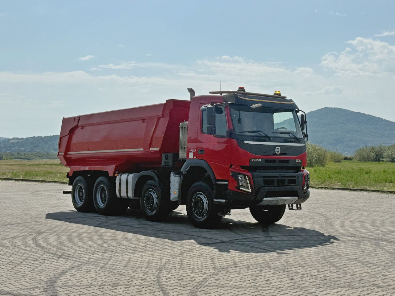 Volvo FMX 420 Kipper * TOPZUSTAND / 8x4 ! - Самосвал камион: снимка 2 Volvo FMX 420 Kipper * TOPZUSTAND / 8x4 ! - Самосвал камион: снимка 2