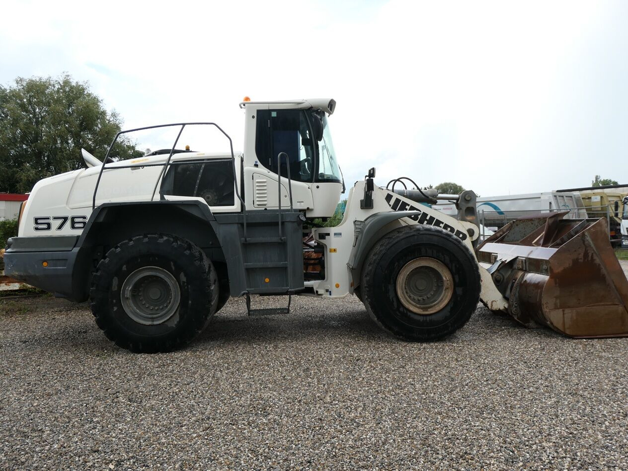 Liebherr L 576 - Колесен товарач: снимка 2 Liebherr L 576 - Колесен товарач: снимка 2