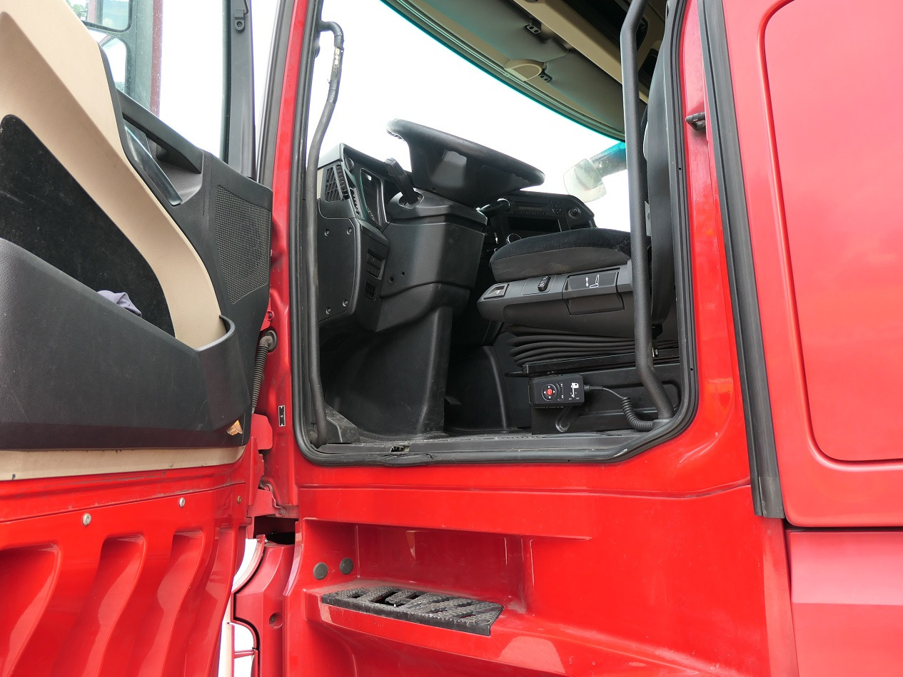 Влекач Mercedes Benz Actros 1845: снимка 10