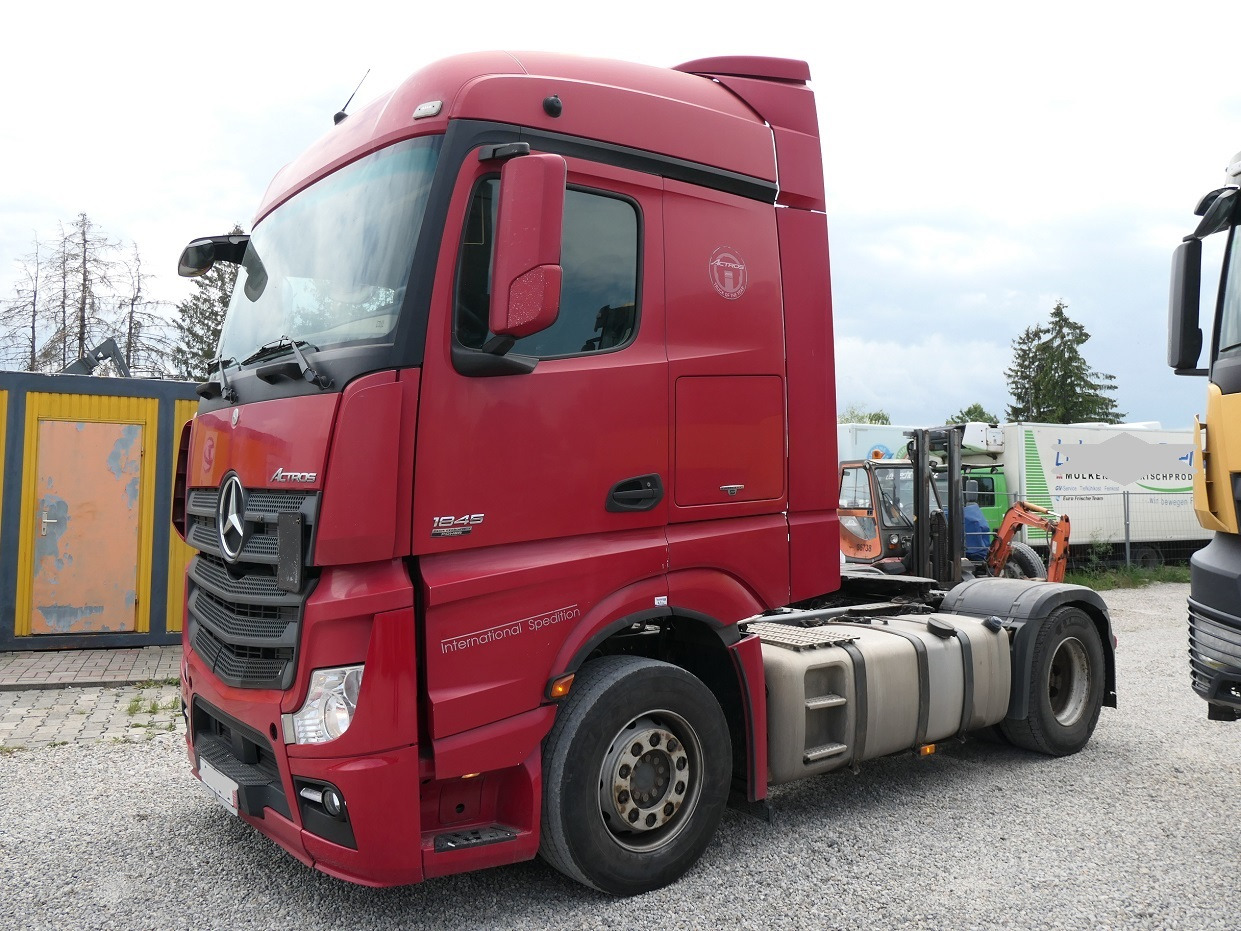 Влекач Mercedes Benz Actros 1845: снимка 8
