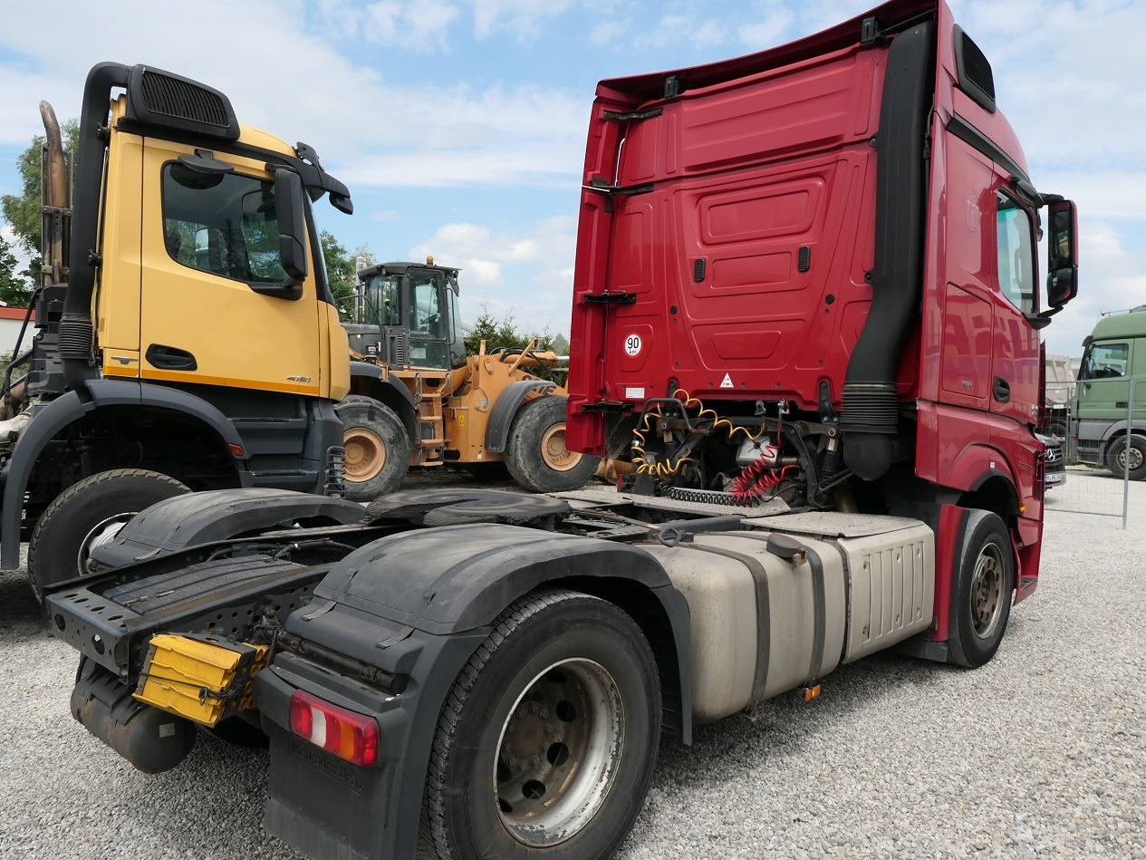 Влекач Mercedes Benz Actros 1845: снимка 6