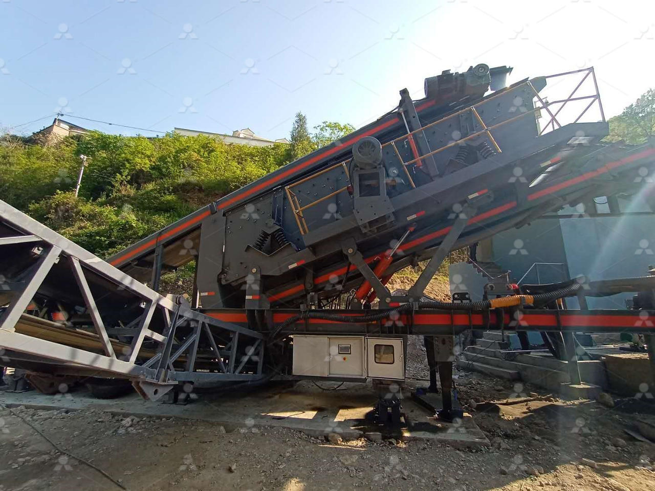 LIMING NK series mobile crusher - Мобилна трошачка: снимка 4 LIMING NK series mobile crusher - Мобилна трошачка: снимка 4