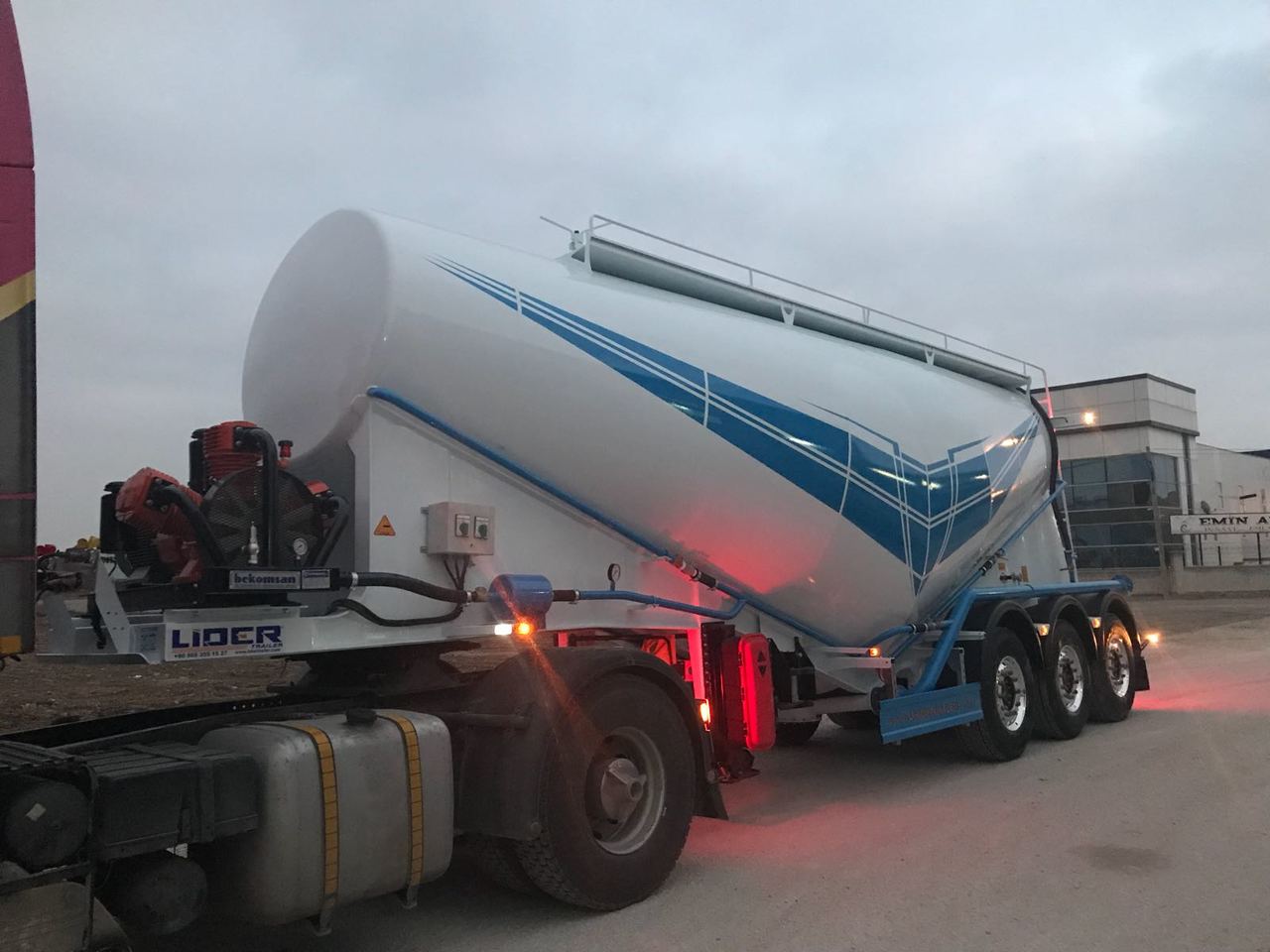 Нови Полуремарке цистерна За превоз на цимент LIDER 2022 MODEL NEW CEMENT TANKER: снимка 8
