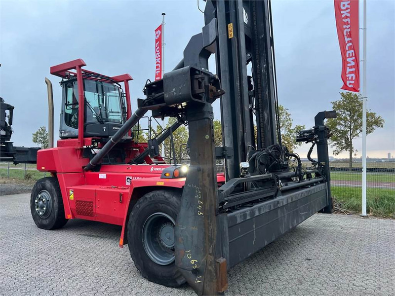 Kalmar DCG100-45ED7 - Контейнерен товарач: снимка 2 Kalmar DCG100-45ED7 - Контейнерен товарач: снимка 2