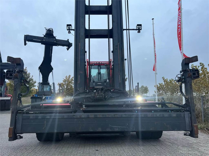 Kalmar DCG100-45ED7 - Контейнерен товарач: снимка 3 Kalmar DCG100-45ED7 - Контейнерен товарач: снимка 3