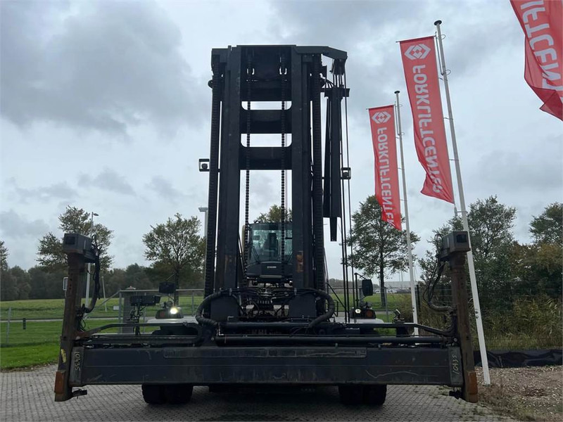 Kalmar DCG80-45ES6 - Контейнерен товарач: снимка 5 Kalmar DCG80-45ES6 - Контейнерен товарач: снимка 5